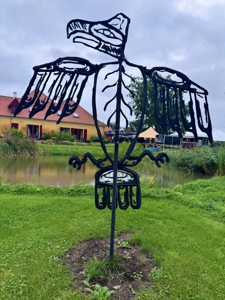 NÆR festivalen er igang. Og her er logoet til 'De Vildeste Fugle'